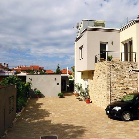 زادار Apartments Rotiroti المظهر الخارجي الصورة