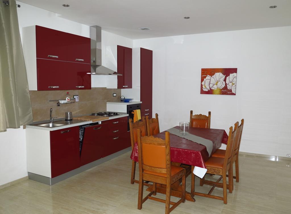 زادار Apartments Rotiroti المظهر الخارجي الصورة