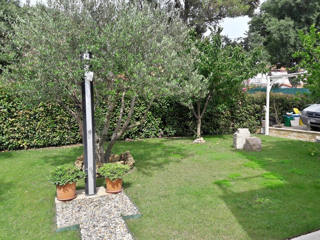 زادار Apartments Rotiroti المظهر الخارجي الصورة