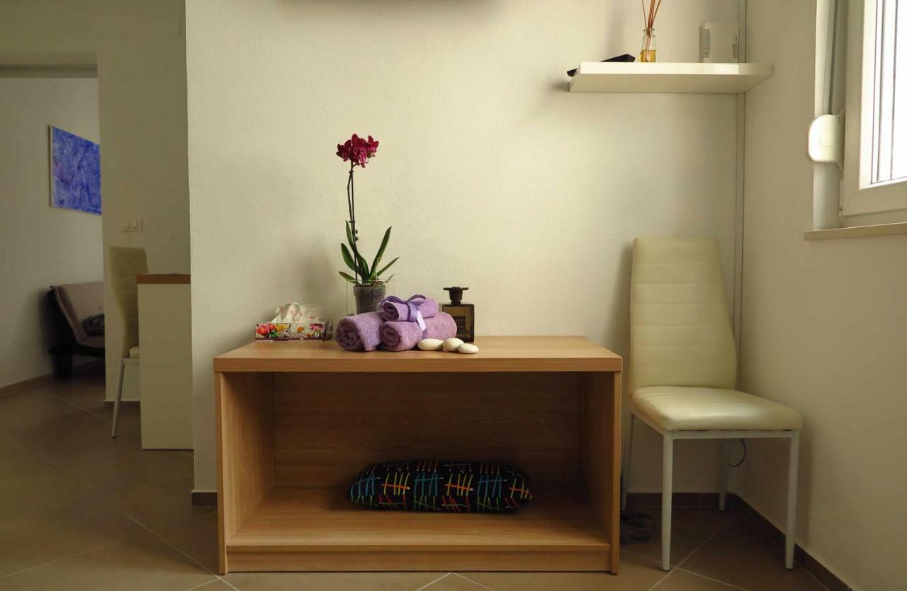 زادار Apartments Rotiroti المظهر الخارجي الصورة